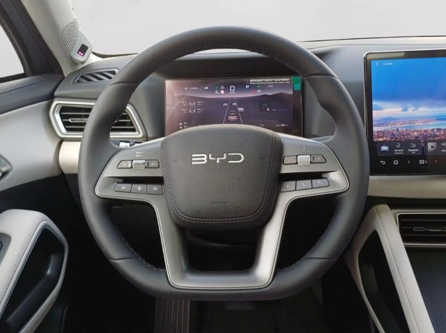 BYD Atto 2 usata, con Autoradio