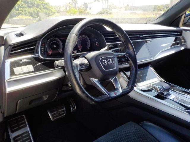 AUDI Q8 usata, con Sistema di navigazione