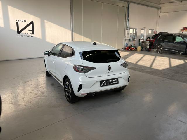 RENAULT Clio usata, con Alzacristalli elettrici