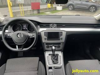 VOLKSWAGEN Passat Variant usata, con Sensori di parcheggio posteriori