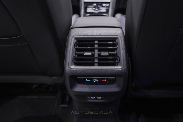 VOLKSWAGEN Tiguan usata, con Sensori di parcheggio posteriori
