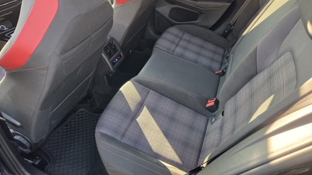 VOLKSWAGEN Golf usata, con Controllo trazione