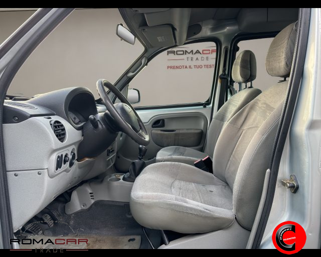 RENAULT Kangoo usata 8