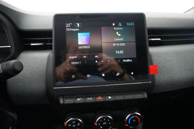 RENAULT Clio usata, con Luci diurne LED