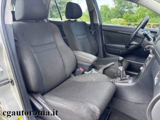 TOYOTA Avensis usata, con Controllo trazione
