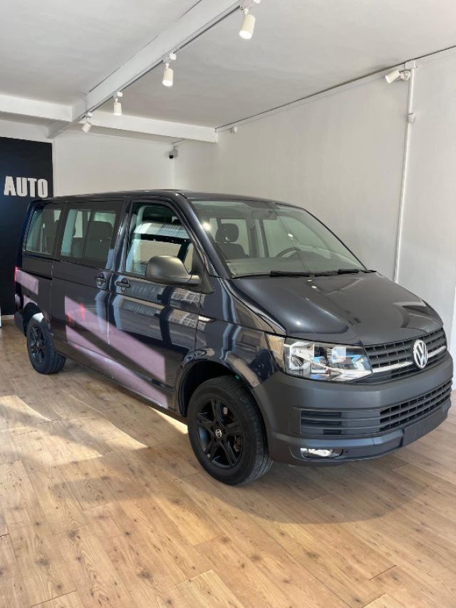 VOLKSWAGEN Caravelle usata, con Airbag laterali