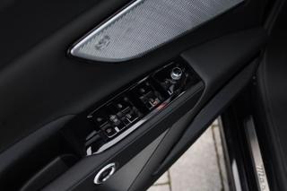 MASERATI Grecale usata, con Volante in pelle
