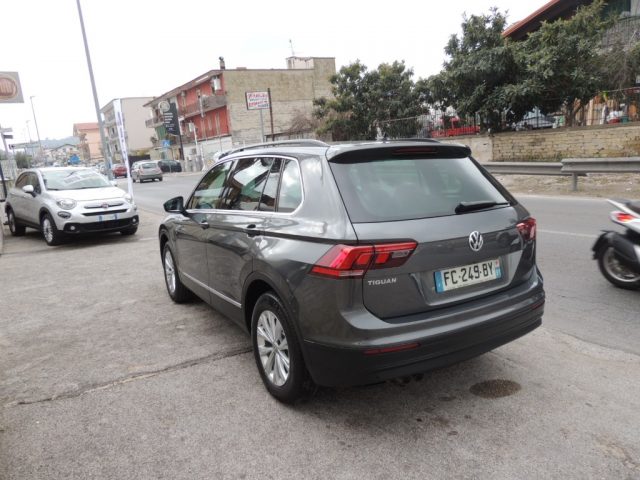 VOLKSWAGEN Tiguan usata, con Autoradio