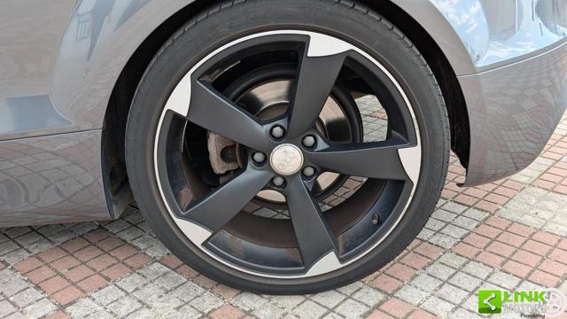 AUDI TT usata, con Fari Xenon