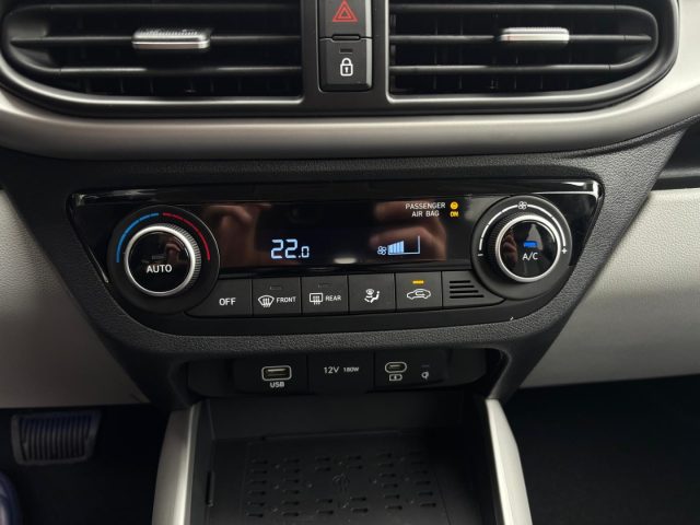 HYUNDAI i10 usata, con Touch screen