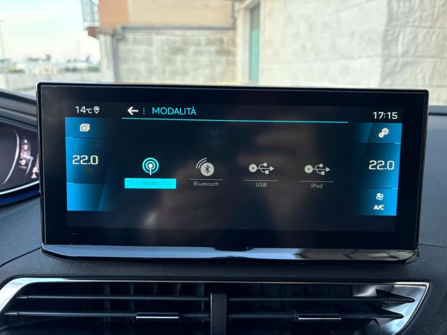 PEUGEOT 3008 usata, con Touch screen