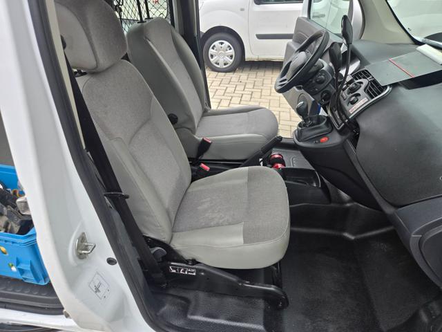 RENAULT Kangoo usata 16