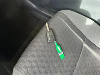 TOYOTA Yaris usata, con Volante multifunzione