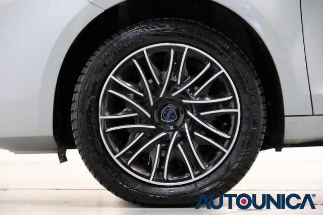 LANCIA Ypsilon usata, con Servosterzo