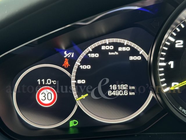 PORSCHE Panamera usata, con Autoradio