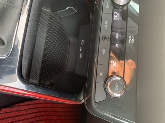 SKODA Fabia usata, con Volante in pelle