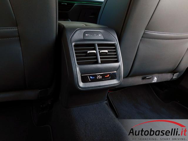 VOLKSWAGEN Passat usata 73