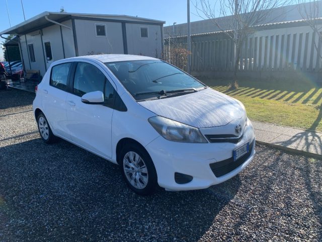 TOYOTA Yaris usata, con Airbag laterali