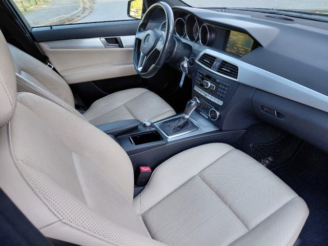 MERCEDES-BENZ C 220 usata, con Specchietti laterali elettrici