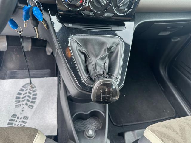 LANCIA Ypsilon usata, con MP3