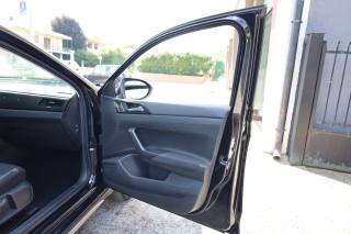 VOLKSWAGEN Taigo usata 128