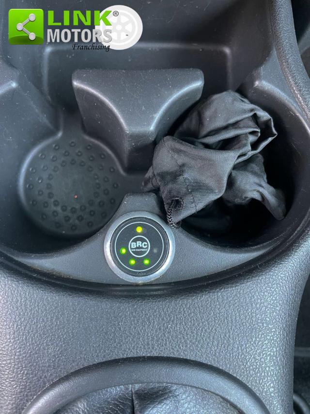 NISSAN Micra usata, con Autoradio