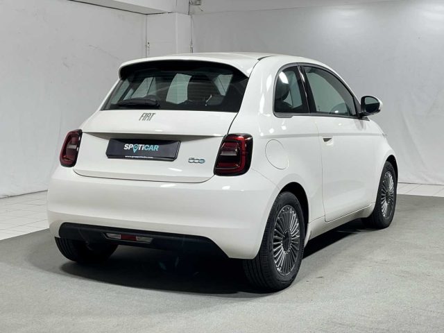 FIAT 500e usata, con Autoradio