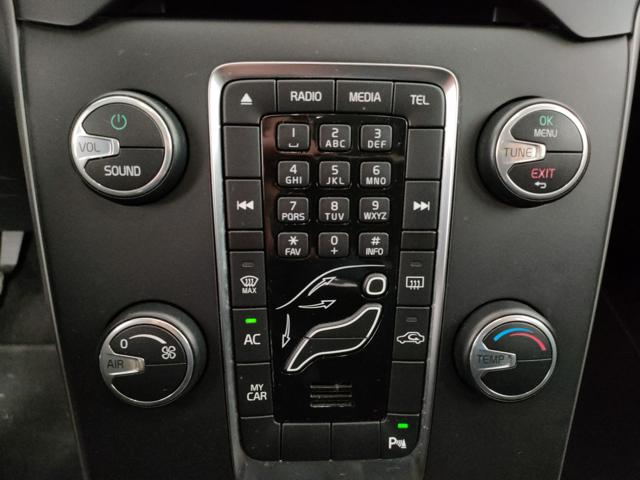 VOLVO V40 usata, con USB