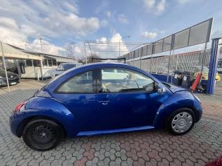 VOLKSWAGEN New Beetle usata, con Autoradio