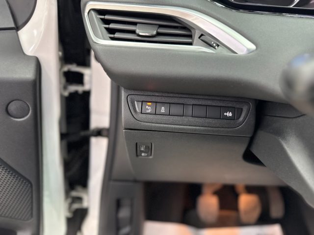 PEUGEOT 208 usata, con Luci diurne LED