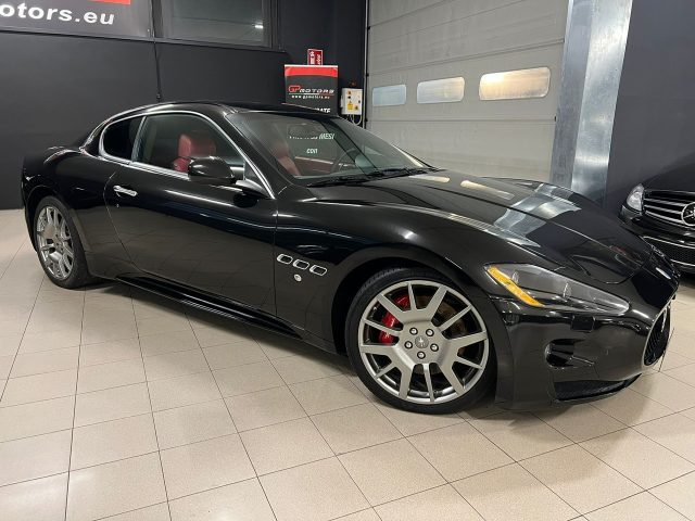 MASERATI GranTurismo usata, con Airbag