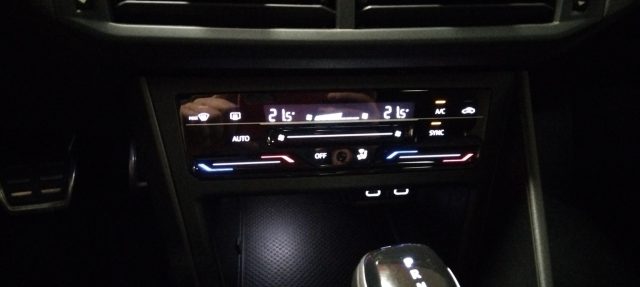 VOLKSWAGEN Taigo usata, con Specchietti laterali elettrici