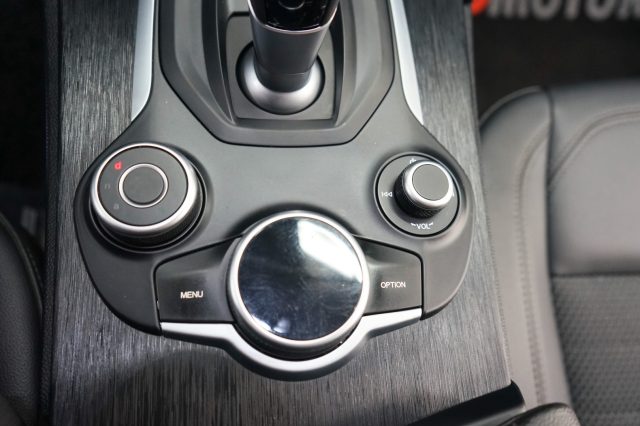 ALFA ROMEO Stelvio usata, con Chiusura centralizzata