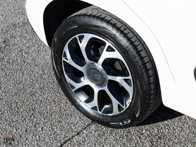 FIAT 500L usata, con USB