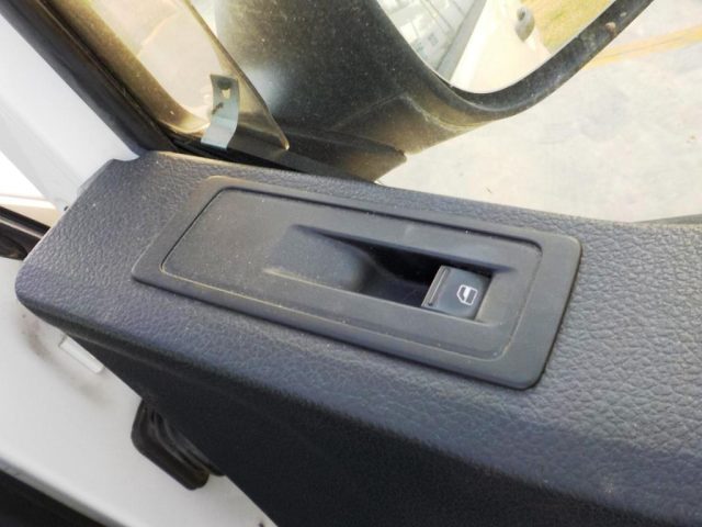 VOLKSWAGEN Transporter usata 58
