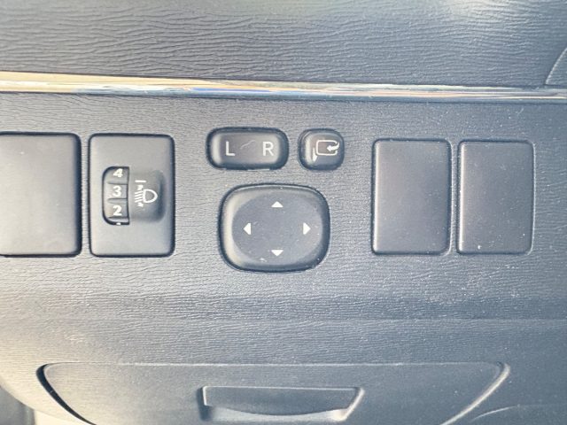TOYOTA Avensis usata 50