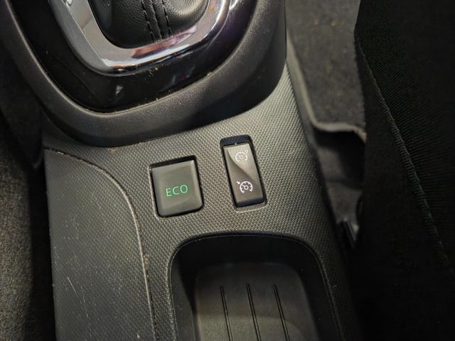 RENAULT Captur usata 7