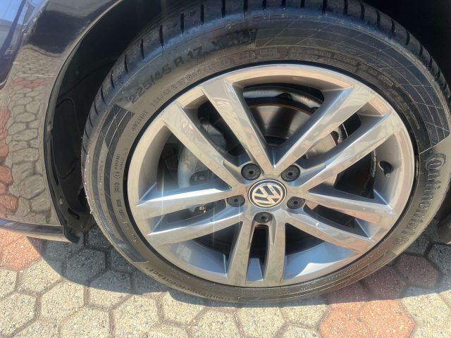 VOLKSWAGEN Golf usata, con ESP