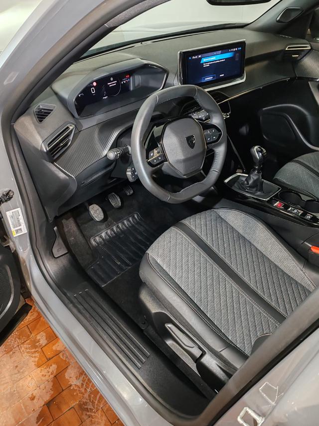 PEUGEOT 2008 usata, con Controllo automatico clima