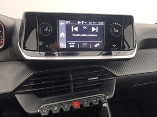 PEUGEOT 208 usata, con USB