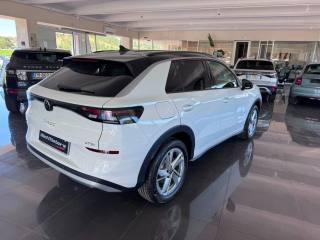VOLKSWAGEN T-Roc usata, con Autoradio