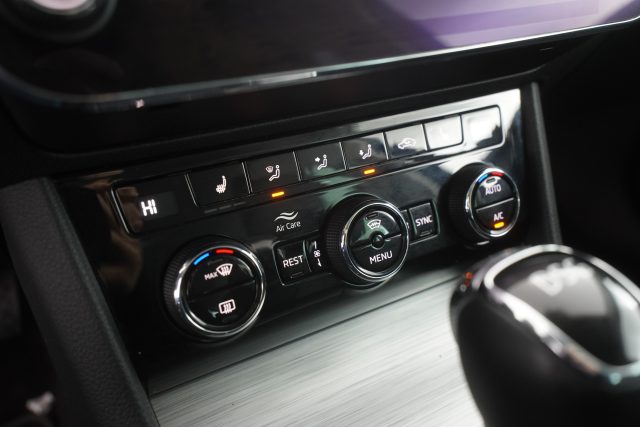 SKODA Superb usata 17