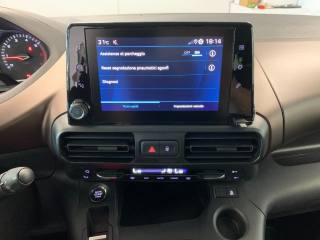 PEUGEOT Rifter usata, con Touch screen