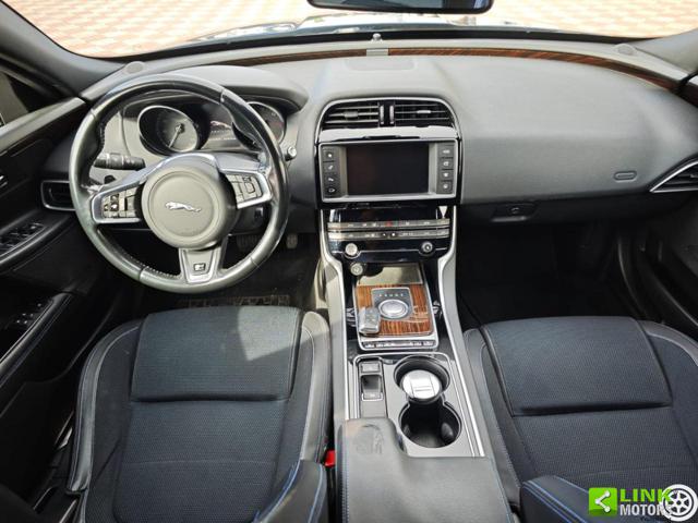 JAGUAR XE usata, con Servosterzo