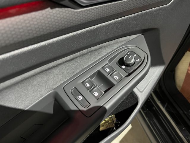 VOLKSWAGEN Golf usata, con Sistema di navigazione