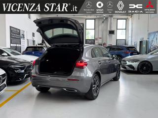 MERCEDES-BENZ A 180 usata, con Sedile posteriore sdoppiato
