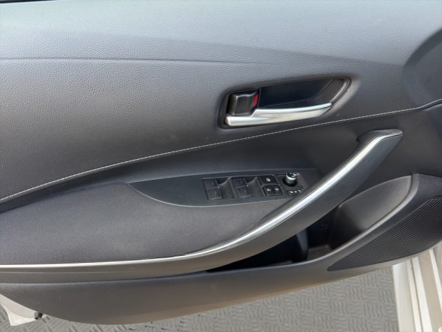 TOYOTA Corolla usata, con Autoradio digitale