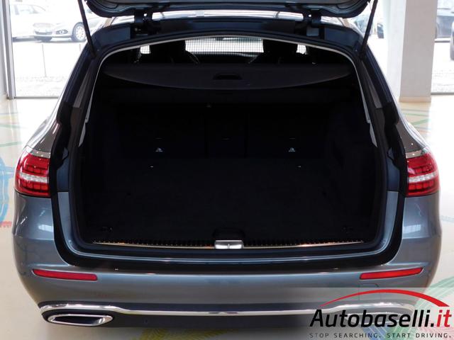 MERCEDES-BENZ E 220 usata, con Sedile posteriore sdoppiato