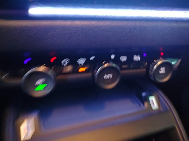 CITROEN C4 X usata, con Sensori di parcheggio posteriori