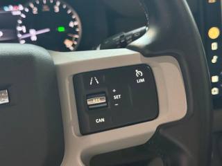 LAND ROVER Defender usata, con Fari LED